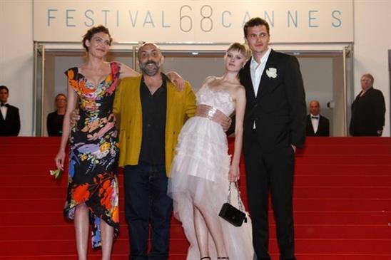 Cảnh sex 3D trong 'Love' làm khán giả Pháp xấu hổ