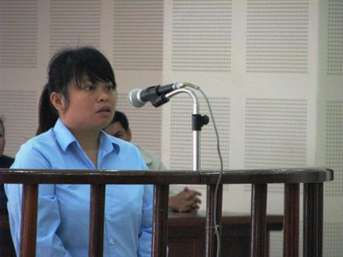 Hàng chục người 