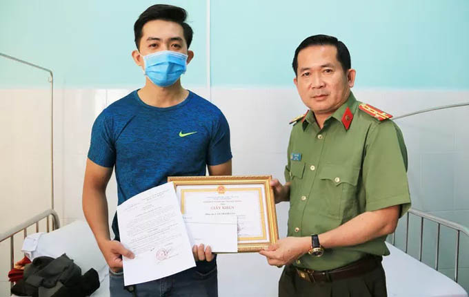 Giám đốc Công an An Giang lên tiếng vụ lừa đảo 20 tỉ đồng nhằm ''đẩy'' ông đi nơi khác
