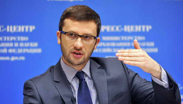 Thủ tướng Medvedev: Cần công bố công khai luận án trên Internet trước khi bảo vệ