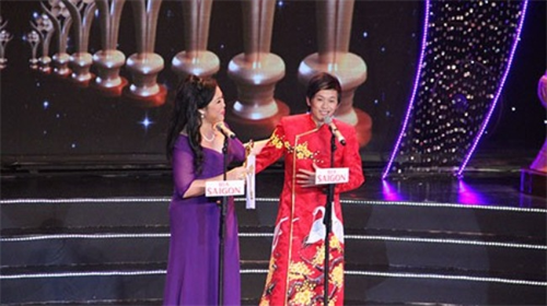 Hoài Linh hạnh phúc với giải Mai vàng thứ 10