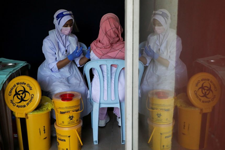 Nhiều ca mắc Covid-19 ở Malaysia trở nặng dù đã tiêm vaccine