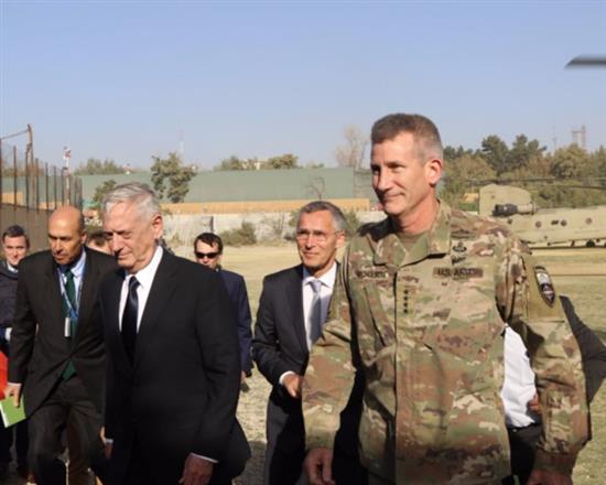 Taliban ám sát hụt bộ trưởng quốc phòng Mỹ ở Kabul