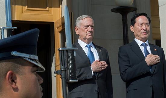 Bộ trưởng quốc phòng Mỹ bắt đầu công du châu Á