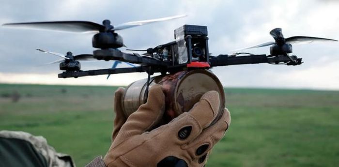 Ukraine kêu gọi dân tự chế UAV tại nhà
