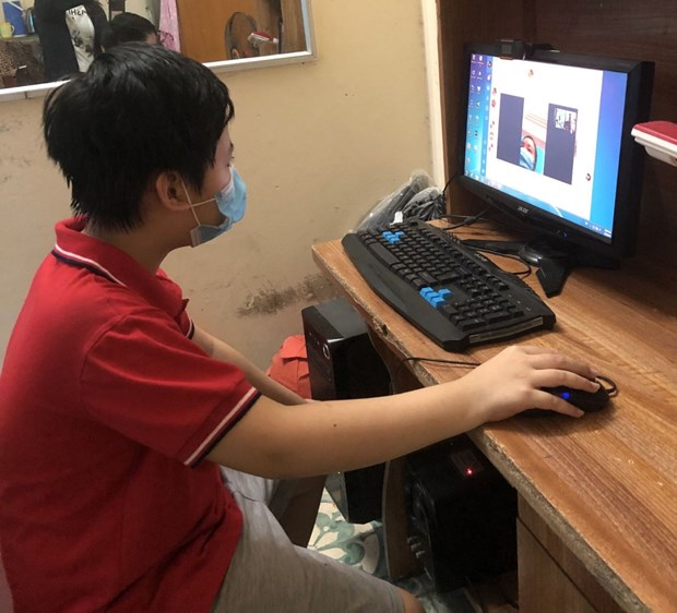 Hà Nội quyên góp được hơn 2.300 máy tính và thiết bị cho học sinh
