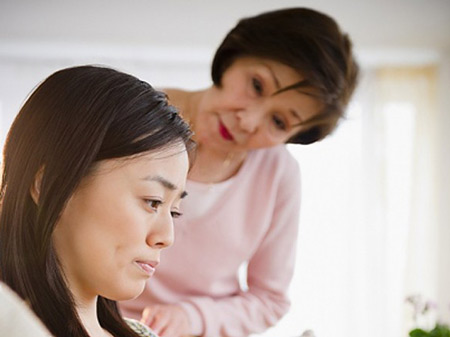 Ngược đời mẹ chồng xúi con dâu ngoại tình