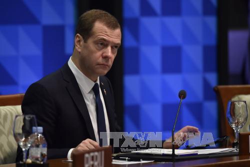 Nga cắt giảm chi tiêu, dừng một loạt dự án