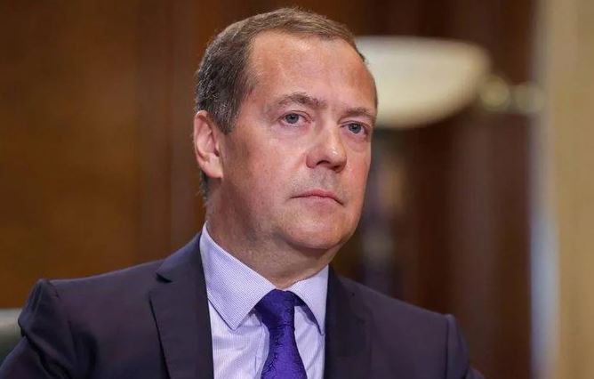 Kiev công bố dự thảo thỏa thuận an ninh, ông Medvedev đáp trả gay gắt