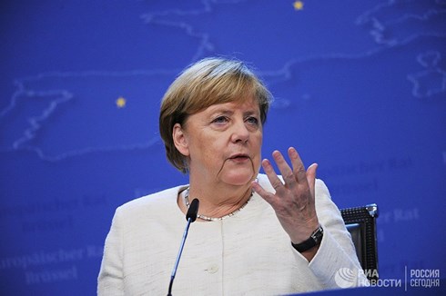 Thủ tướng Đức Merkel lên tiếng về những cơn run lẩy bẩy gần đây