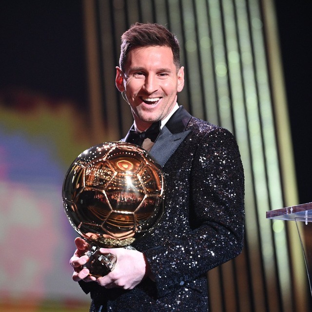 Lionel Messi lần thứ 7 giành danh hiệu Quả bóng Vàng