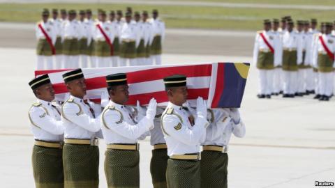 Bằng chứng bất lợi cho Ukraine, MH17 sẽ lặng lẽ “chìm xuồng”?
