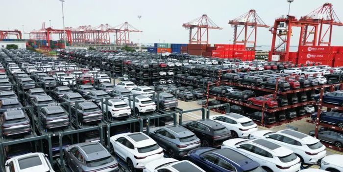 Trung Quốc - EU chỉ trích nhau bảo hộ xe điện