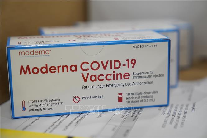 Moderna đề nghị FDA cấp phép chính thức cho vaccine của hãng