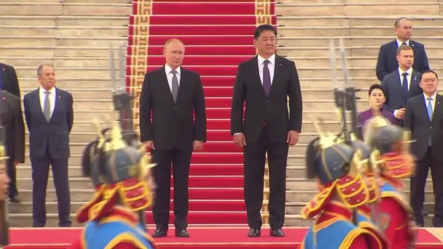 Mông Cổ dàn đội kỵ binh tiếp đón Tổng thống Nga Putin