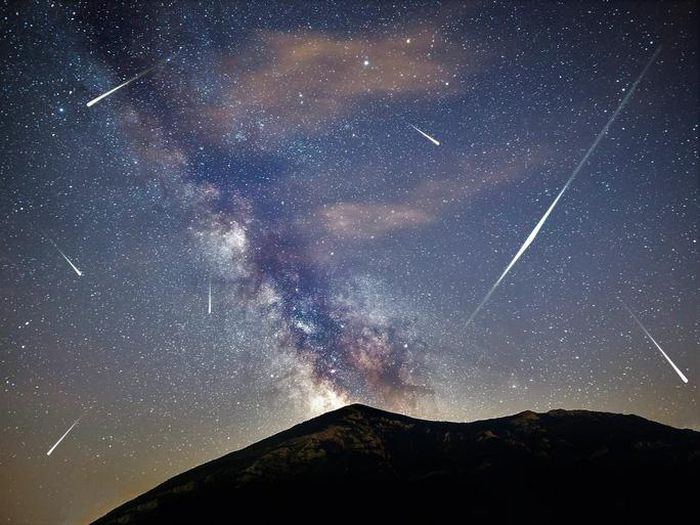 Mưa sao băng Geminids cực lớn thắp sáng bầu trời Việt Nam đêm nay