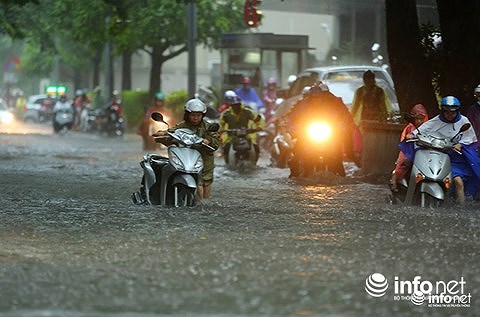 Xuất hiện vùng áp thấp mới, Bắc Bộ và Bắc Trung Bộ tiếp tục có mưa lớn