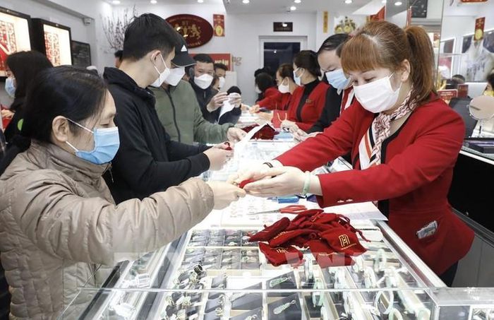 Vàng trong nước và thế giới tăng 'phi mã'