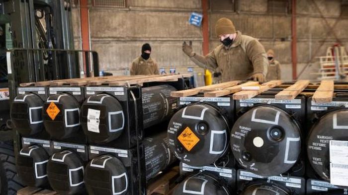 Mỹ rút vũ khí từ kho, cấp khẩn trương 300 triệu USD viện trợ quân sự mới cho Ukraine