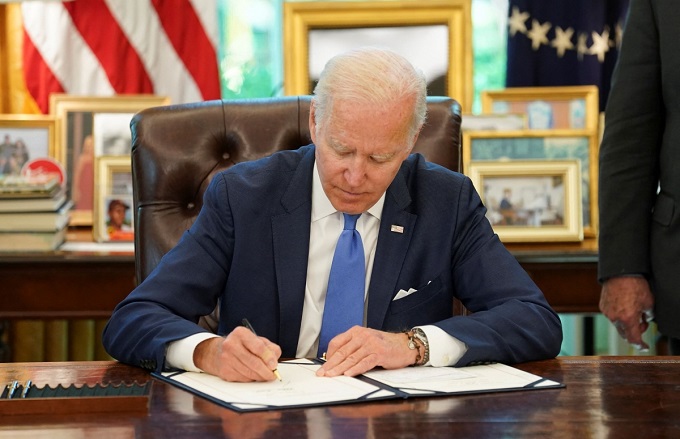 Chữ ký quyết định số phận của ông Biden trong cuộc bầu cử Tổng thống Mỹ 2024