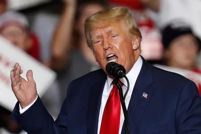 Ông Trump nói châu Âu phải bảo đảm an ninh cho Ukraine thay vì Mỹ