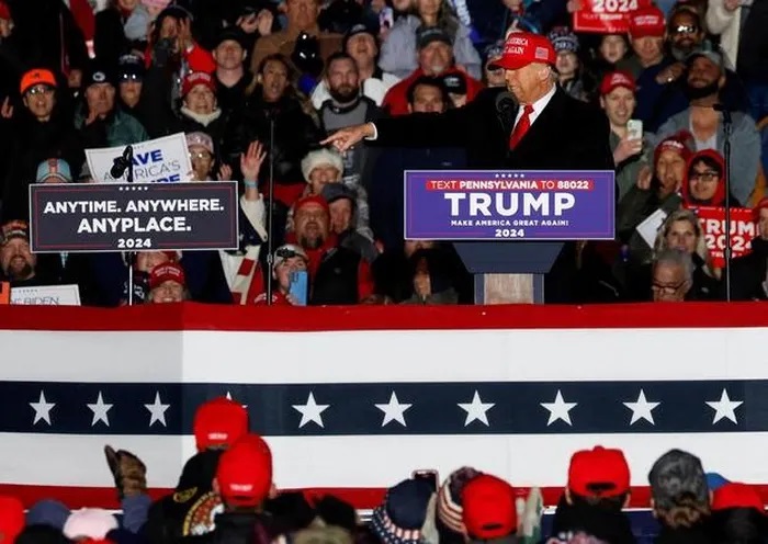 Loạt hãng tin lớn giục Tổng thống Biden và ông Trump cam kết tranh luận
