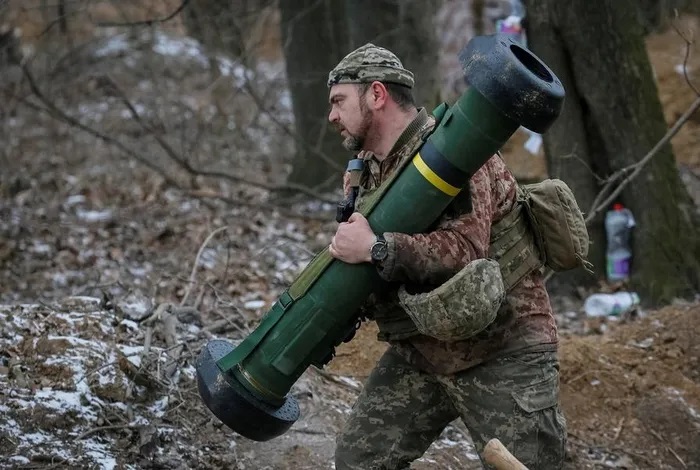 Chi phí đạn pháo Mỹ dành viện trợ cho Ukraine tăng cao