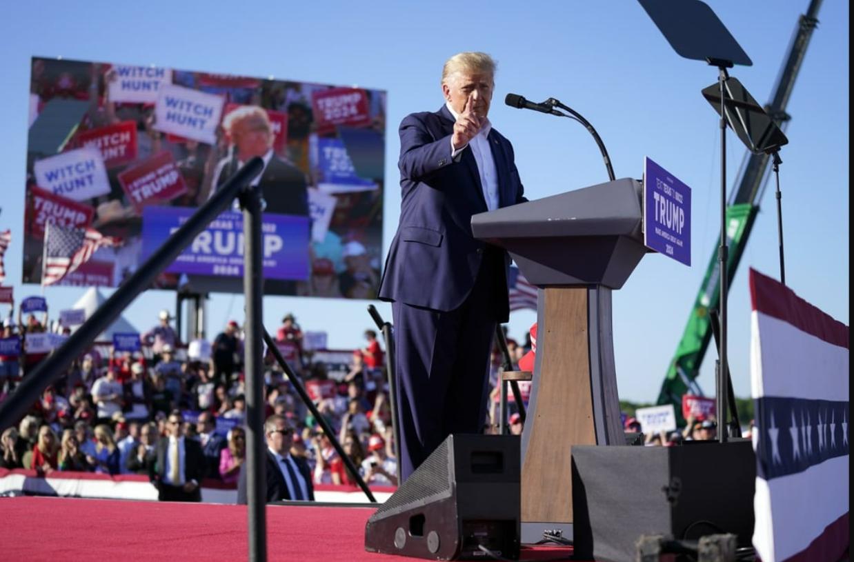 Ông Donald Trump ''tập trung lực lượng'' ở Texas