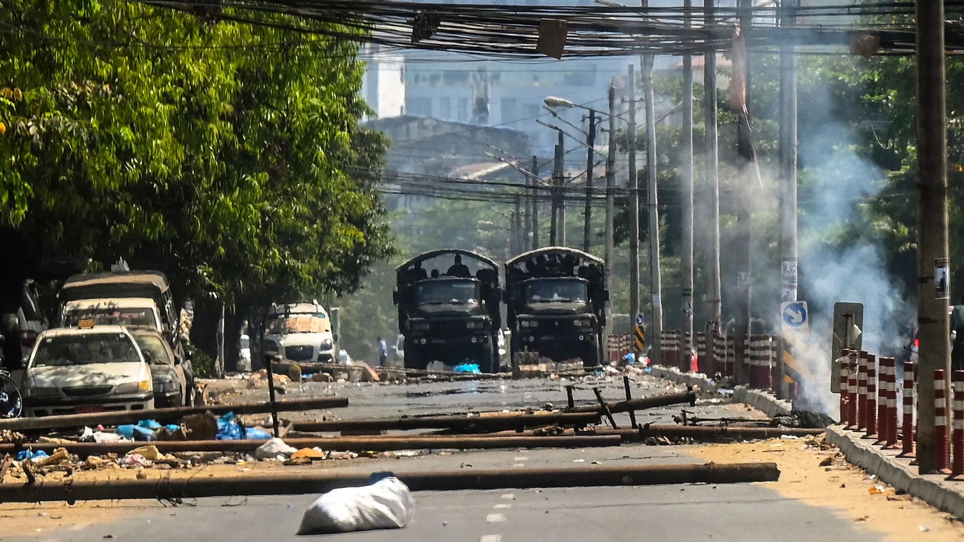 Các nước bên ngoài ủng hộ xung đột ở Myanmar