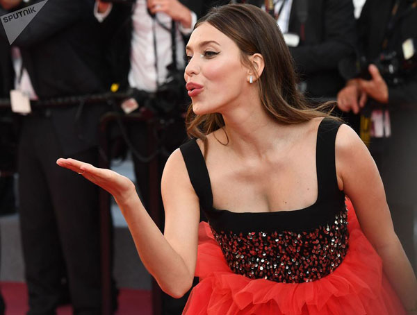 [Ảnh] Không rời mắt trước 10 mỹ nhân quyến rũ nhất nước Nga 2018