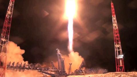 Mỹ phát sốt khi Nga phóng vật thể bí ẩn