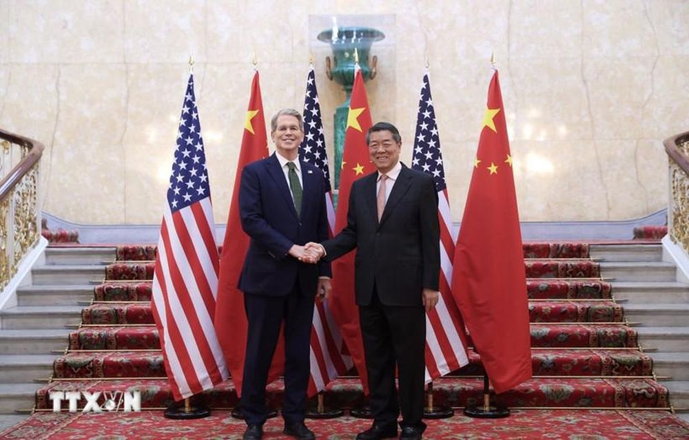 Mỹ thúc giục Trung Quốc ngừng mua dầu từ Nga và Iran