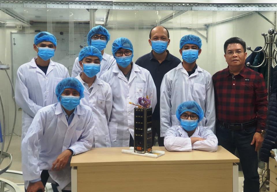 Đưa vệ tinh NanoDragon sang thử nghiệm tại Nhật Bản