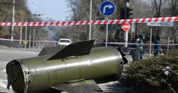 Thành viên NATO gửi vũ khí gây tranh cãi đến Ukraine?