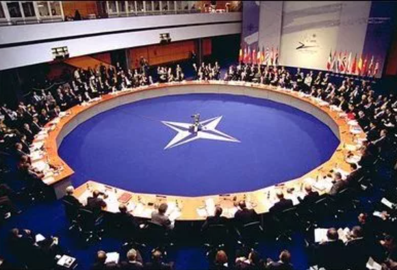 Chuyên gia: Các nước NATO sẽ không nhất trí tăng chi tiêu quân sự tại Hội nghị thượng đỉnh