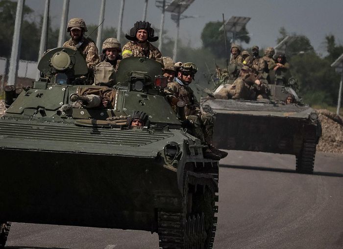 Nga đã kiểm soát 80% Severodonetsk, kêu gọi Ukraine hạ vũ khí ở 'pháo đài' Azot
