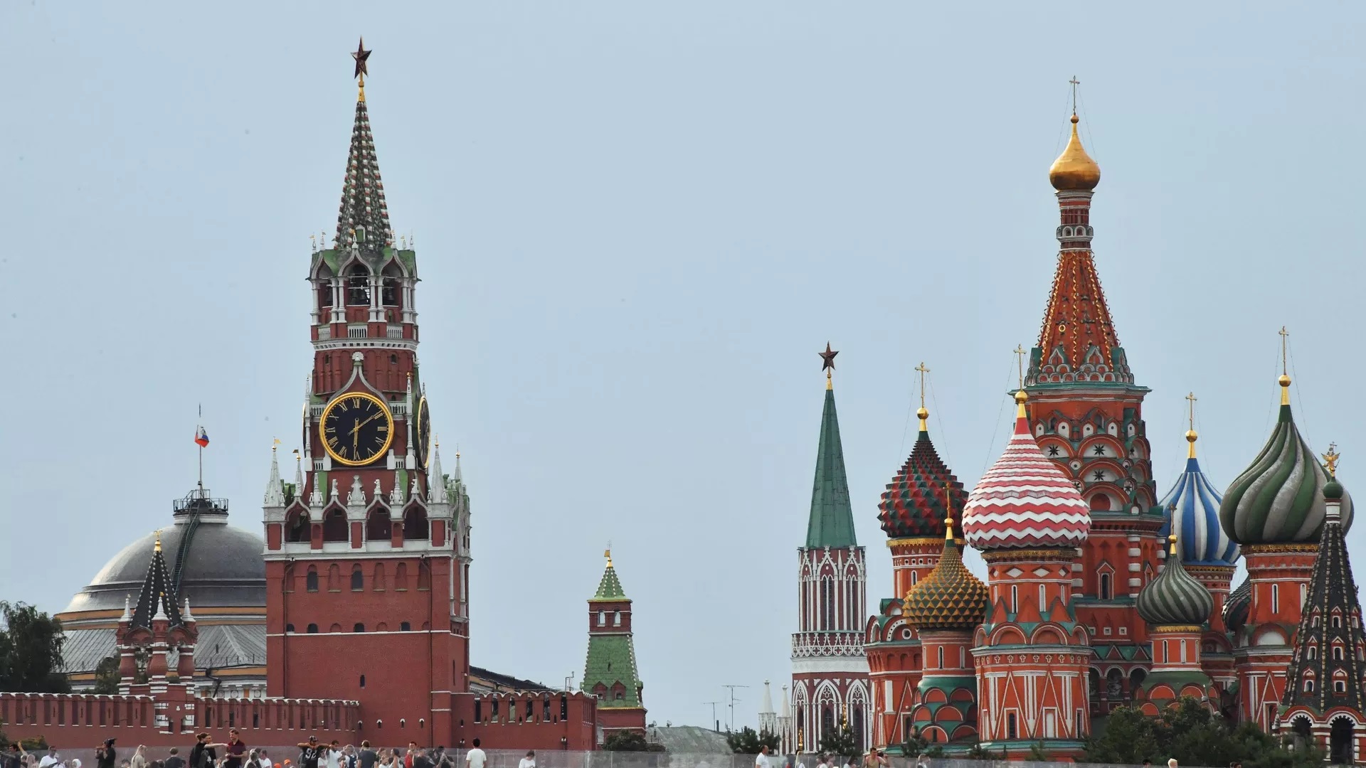 Điện Kremlin đáp trả lời Tổng thư ký NATO Stoltenberg về việc tấn công Nga