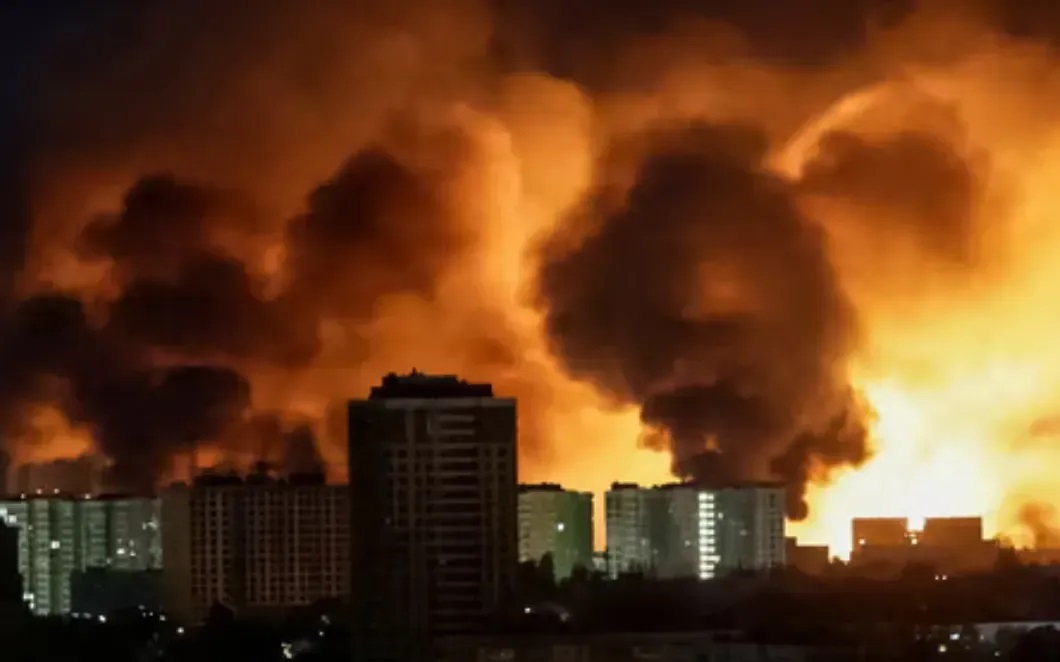 Nga không kích quy mô lớn nhằm vào Ukraine sau Chiến dịch ''Mạng Nhện''