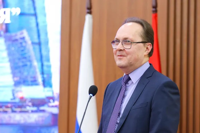 Đại sứ Nga nói gì về việc Tổng thống Putin thay lãnh đạo Bộ Quốc phòng?