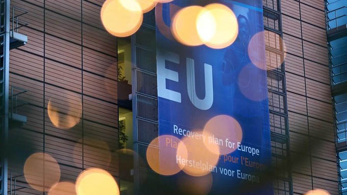 Nga cấm nhiều quan chức EU nhập cảnh