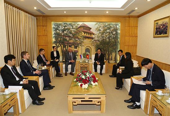 Nga hỗ trợ Việt Nam đào tạo nguồn nhân lực chất lượng cao