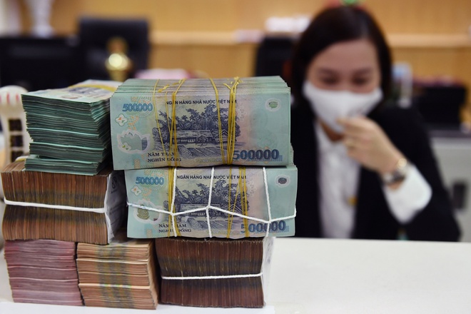 Ngân hàng bơm ròng gần 23.000 tỷ đồng ra nền kinh tế sau nửa tháng
