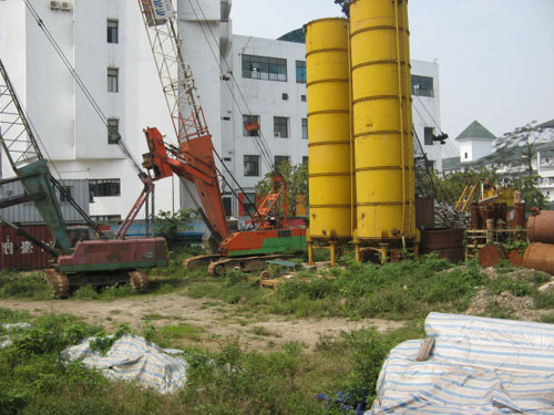 Chung cư nghiêng 15 độ giữa lòng Hà Nội