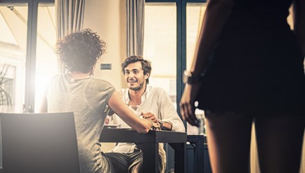92% đàn ông ngoại tình không phải vì lý do tình dục
