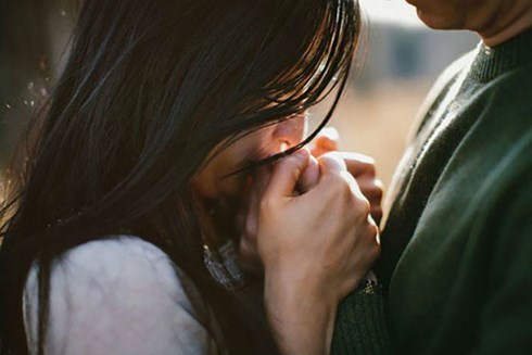 Đã có chồng, tôi vẫn phải lòng trai trẻ chưa từng gặp mặt