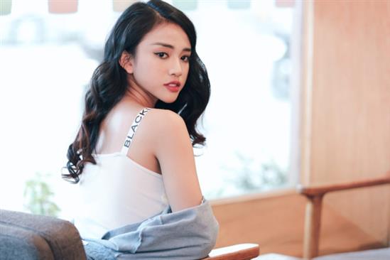 Thiên Nga The Face: 'Đại gia ngỏ lời, tôi từ chối ngay'