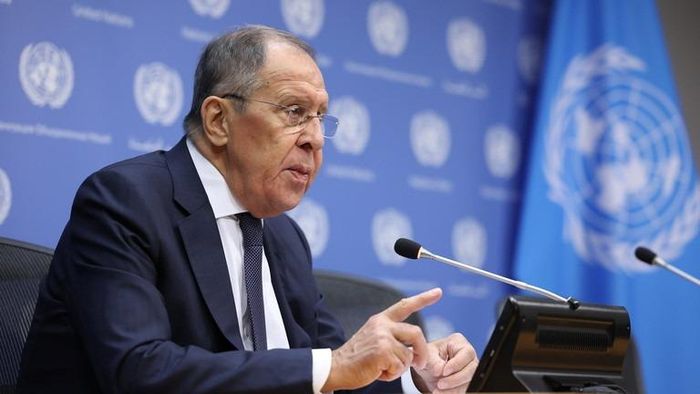Ngoại trưởng Lavrov: Nga sẵn sàng đàm phán nhưng sẽ không xem xét đề nghị ngừng bắn với Ukraine