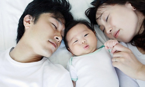 Vì sao phụ nữ cần ngủ nhiều hơn nam giới?