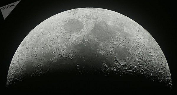 Người Nga nghĩ cách biến đất Mặt trăng thành... 'bê tông'