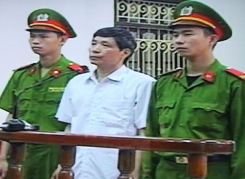 Nguyên Phó chủ tịch H.Tiên Lãng có chỉ đạo phá nhà ông Vươn?